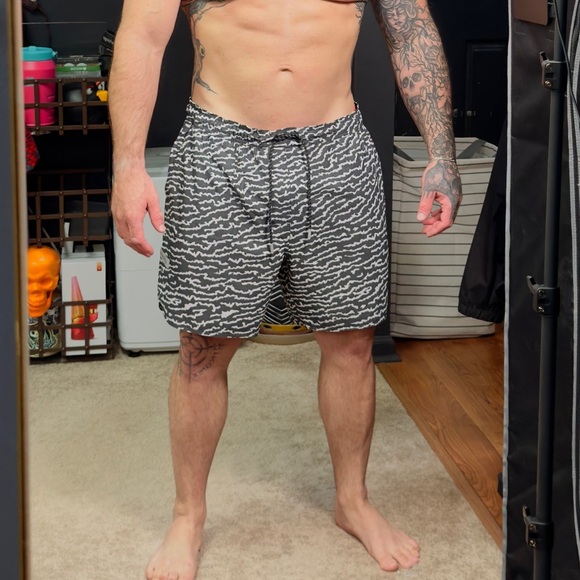 🖤 LEGENDS Boro Shorts - Black/White Static Camo - XXL - Picture 1 of 7